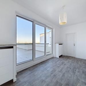 Général Jacques: Superbe penthouse 3ch + terrasses + parking