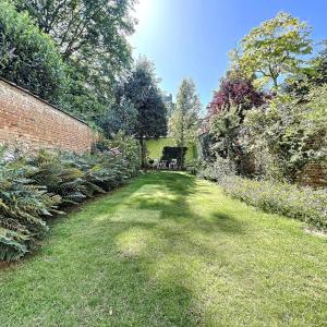 Place Brugmann : Somptueuse maison de Maître rénovée en 2022