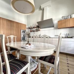 Place Brugmann : Somptueuse maison de Maître rénovée en 2022