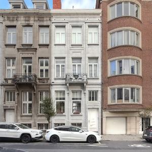 Abbaye : rdc duplex 3 chambres + cour et terrasse