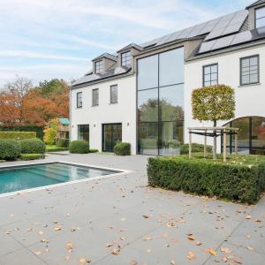 Sept Fontaines, superbe propriété contemporaine avec piscine