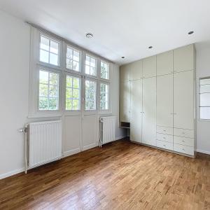 Saturne : Sublime villa avec vaste jardin + garage