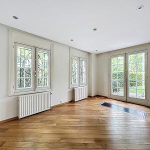 Saturne : Sublime villa avec vaste jardin + garage