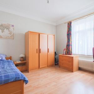 Parc de Forest, villa avec jardin + extension