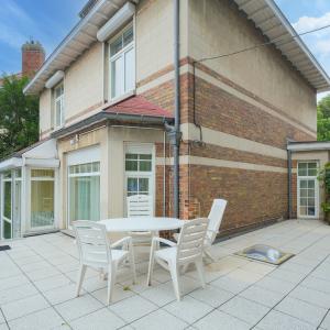 Parc de Forest, villa avec jardin + extension