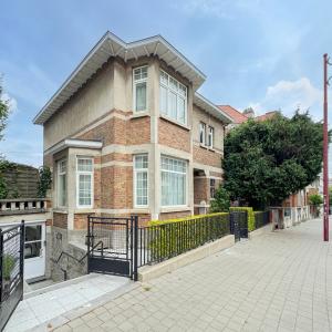 Parc de Forest, villa avec jardin + extension