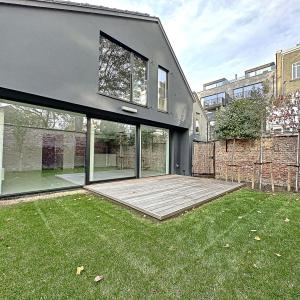 Vleurgat : Jolie maison arrière neuve avec jardin