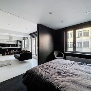 Châtelain : Bel appartement moderne et meublé + balcon