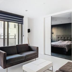 Châtelain : Bel appartement moderne et meublé + balcon