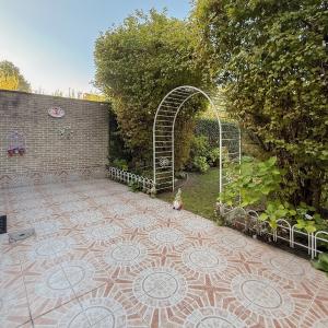 Splendide maison: jardin sud, double garage, prof. libérale