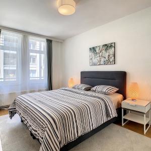 Louise/Châtelain : Bel appartement meublé + terrasse