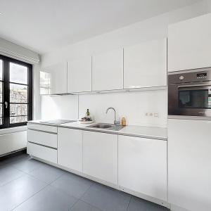 Sablon : Bel appartement 1 chambre remis à neuf et meublé