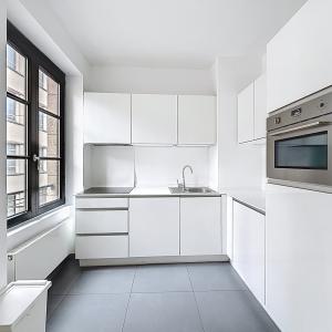 Sablon : Bel appartement 1 chambre remis à neuf et meublé