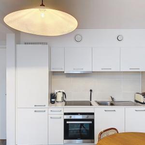 Charleroi / King Charles : Beau duplex meublé avec terrasse