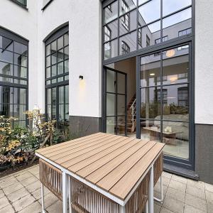 Charleroi / King Charles : Beau duplex meublé avec terrasse