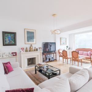 Cavell/ Churchill : Bel appartement 3 chambres + terrasse 