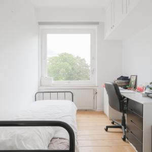 Cavell/ Churchill : Bel appartement 3 chambres + terrasse 