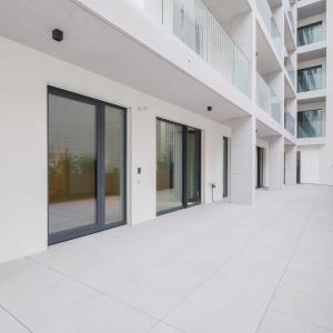 Rez-de-chaussée neuf de standing avec terrasse à Ixelles