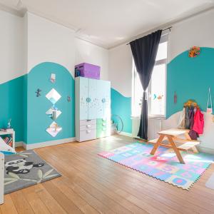 Quartier EU, maison rénovée 6ch + maison arrière + garage