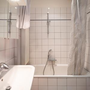 Quartier Européen – Immeuble à appartements (4 unités)