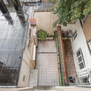 Quartier Européen – Immeuble à appartements (4 unités)