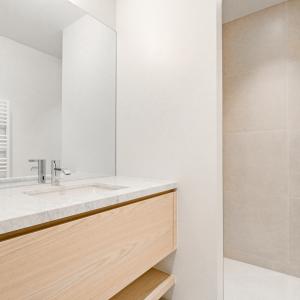 Hamoir: Superbe appartement 2 chambres, terrasse et parkings