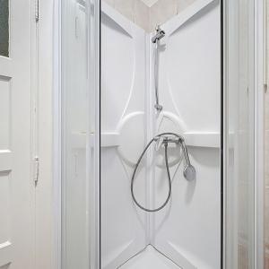 Quartier Européen : Bel appartement 2ch meublé + balcon