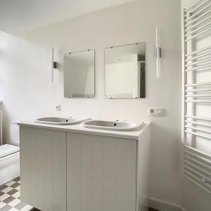 Lepoutre : Sublime triplex penthouse remis à neuf + terrasse