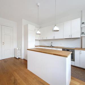 Lepoutre : Sublime triplex penthouse remis à neuf + terrasse