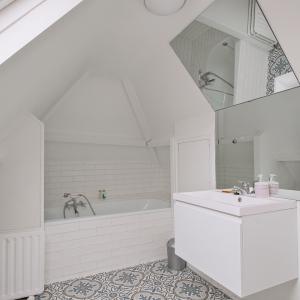 Vanderkindere : Belle arrière maison 4 chambres + jardin