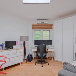 Vanderkindere : Belle arrière maison 4 chambres + jardin