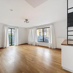 Messidor/Brugmann : Beau rez-de-chaussée avec jardinet