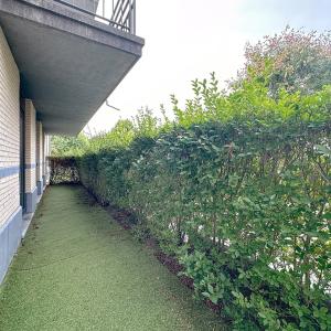 Messidor/Brugmann : Beau rez-de-chaussée avec jardinet