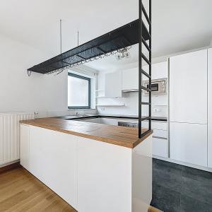 Messidor/Brugmann : Beau rez-de-chaussée avec jardinet