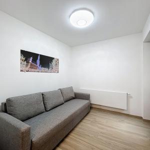 Quartier Européen – Superbe duplex 1 ch. + bureau meublé