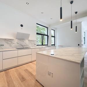 Vleurgat : Magnifique penthouse en arrière d’immeuble