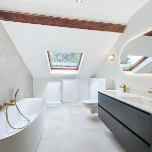 Vleurgat : Magnifique penthouse en arrière d’immeuble