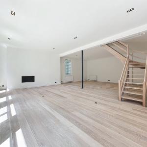 Vleurgat : Magnifique penthouse en arrière d’immeuble