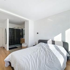 Hôtel des Monnaies : Superbe duplex penthouse meublé 3 ch.