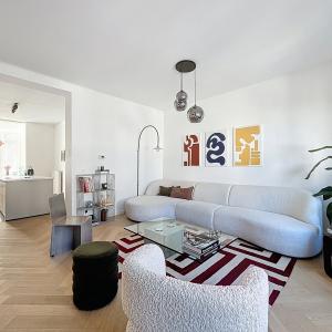 Hôtel des Monnaies : Superbe duplex penthouse meublé 3 ch.