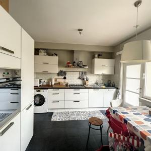 Molière : Superbe appartement deux chambres avec balcon