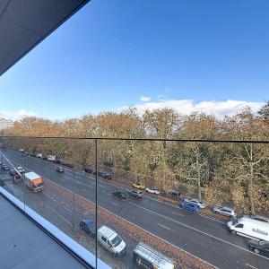 Metropolitan /Abbaye de la Cambre : Sublime appartement neuf