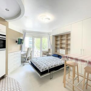 Mérode/Cinquantenaire - Studio meublé et renové