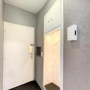 Mérode/Cinquantenaire - Studio meublé et renové