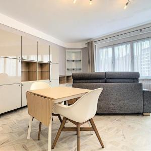 Mérode/Cinquantenaire - Studio meublé, équipé et rénové 