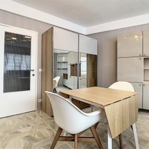 Mérode/Cinquantenaire - Studio meublé, équipé et rénové 