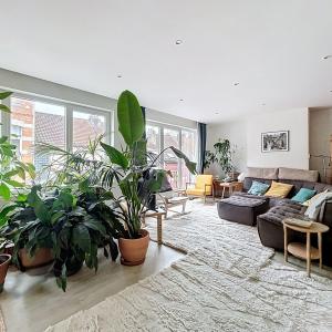 Parvis St Pierre - Magnifique appartement ± 127 m² + balcon