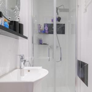 Splendide maison: jardin sud, double garage, prof. libérale