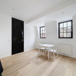 Sablon : Bel appartement 1 chambre remis à neuf