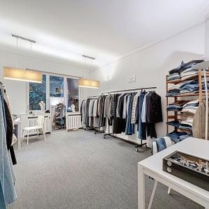 Place Brugmann : Commerce à louer